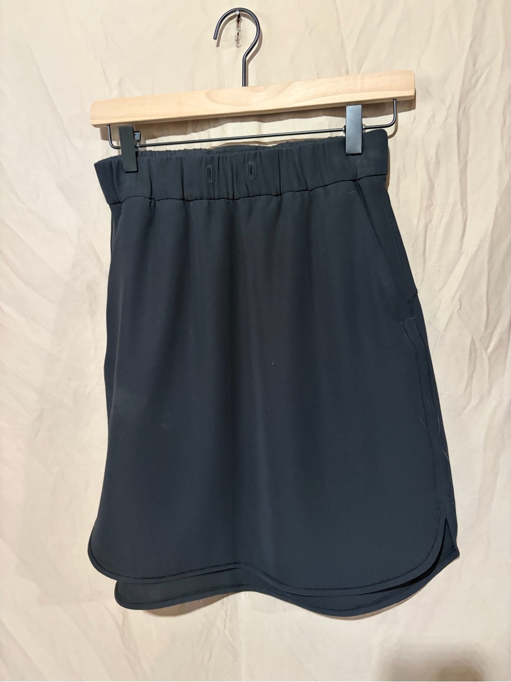 Lululemon On The Fly Skirt *Woven - Picture 2 of 5